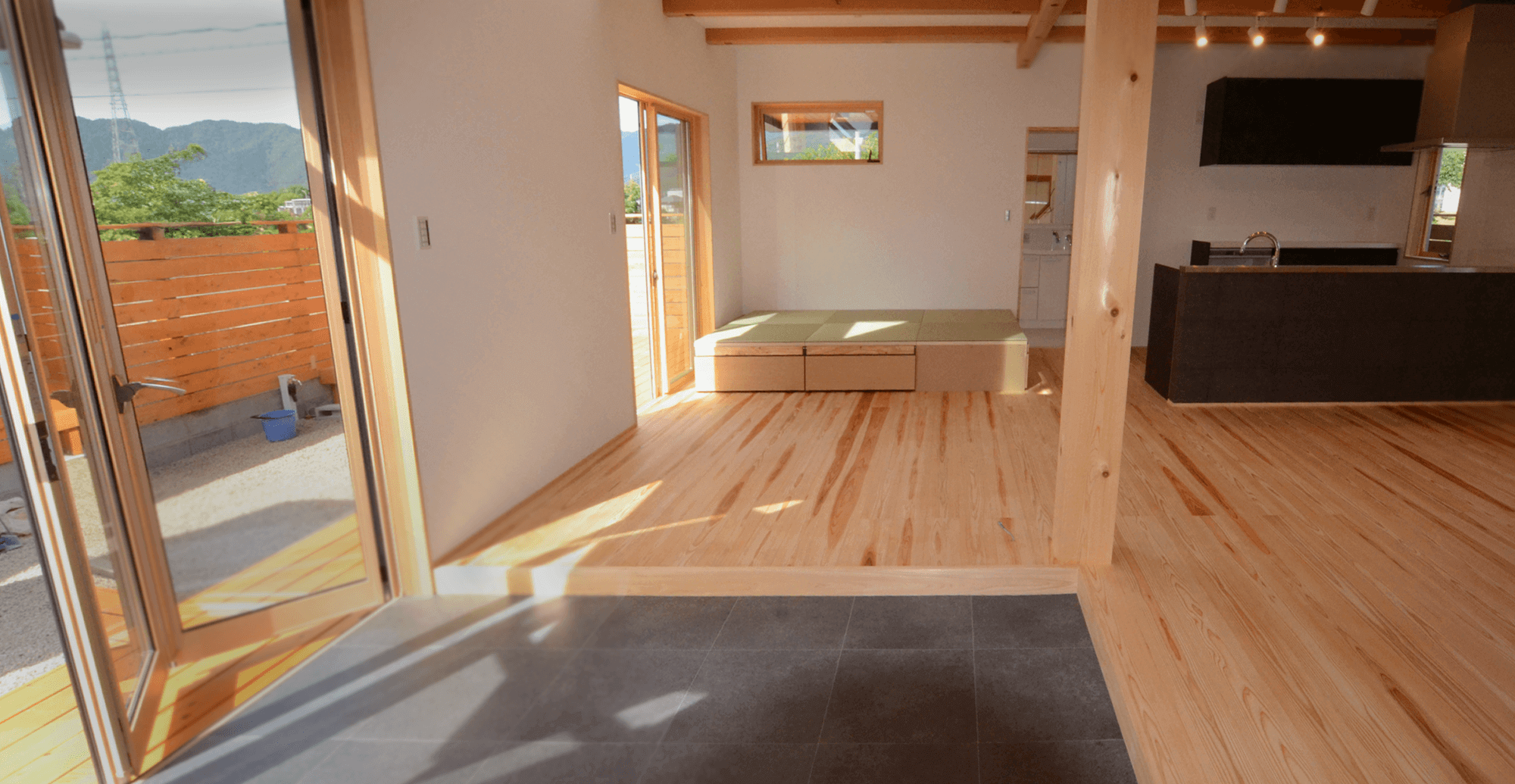 木と暮らす、ぬくもりのある住まい 自然と人をつなぐ、未来を想う設計を、これからも。